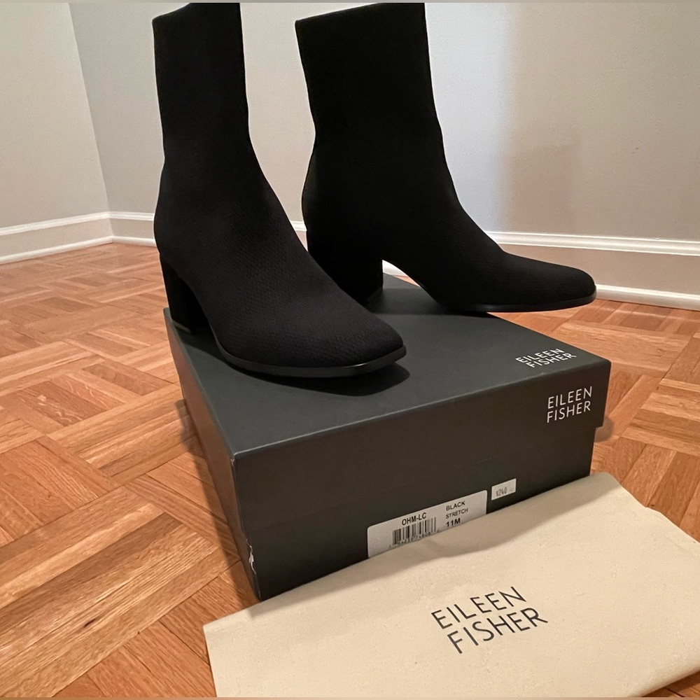 Eileen Fisher stretch knit black boot. Women’s size 11.